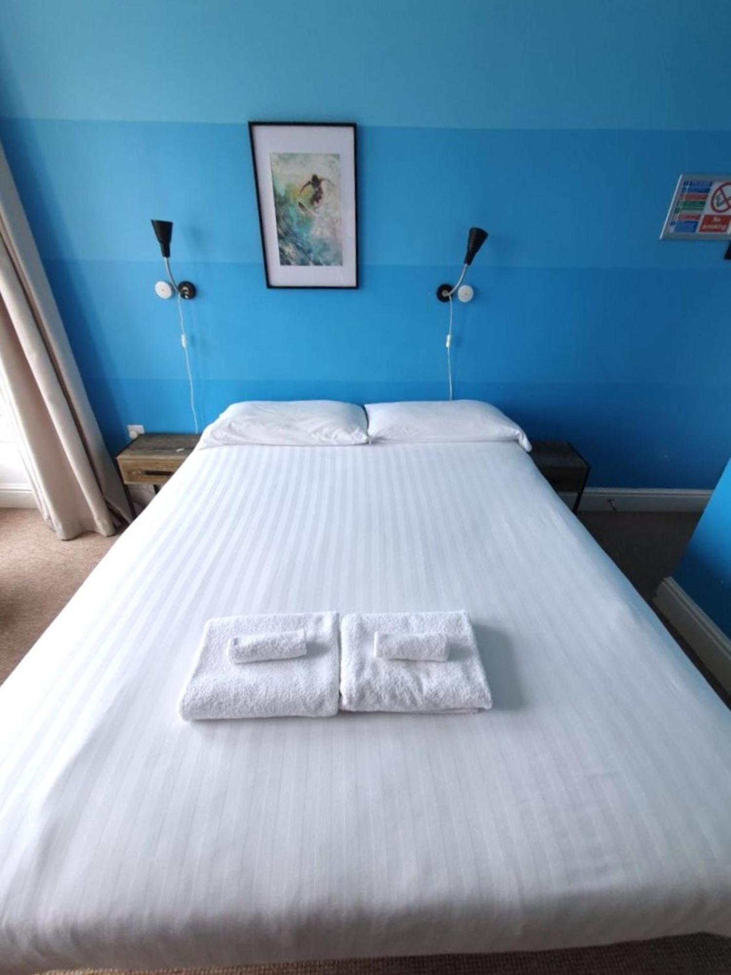 Reef 2* Newquay (Cornwall)